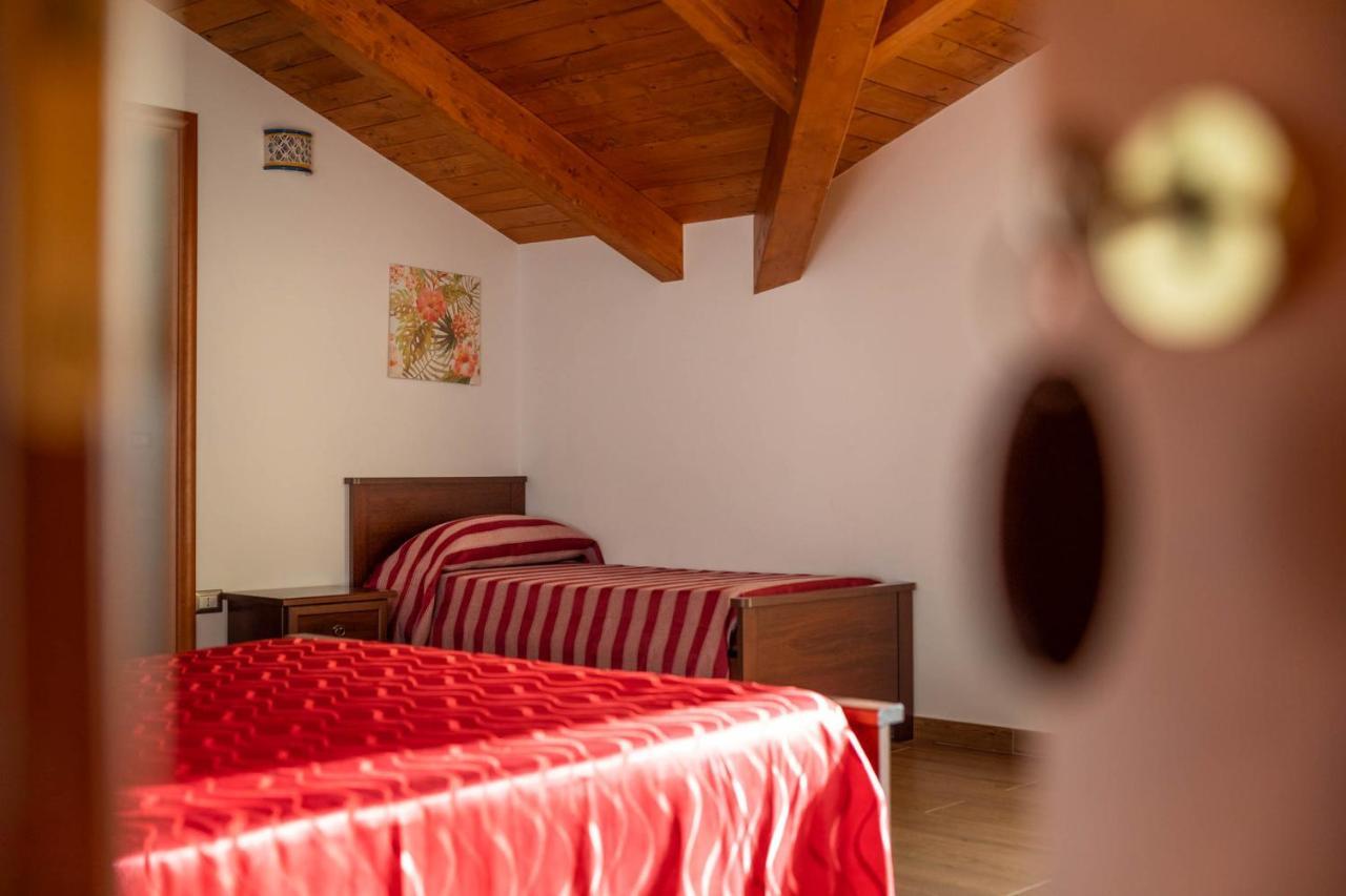 Albanella B&B La Mortella מראה חיצוני תמונה