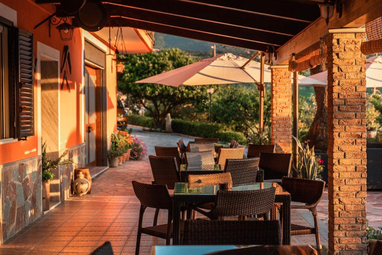 Albanella B&B La Mortella מראה חיצוני תמונה