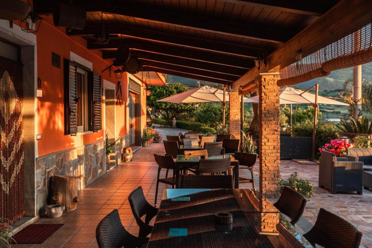 Albanella B&B La Mortella מראה חיצוני תמונה